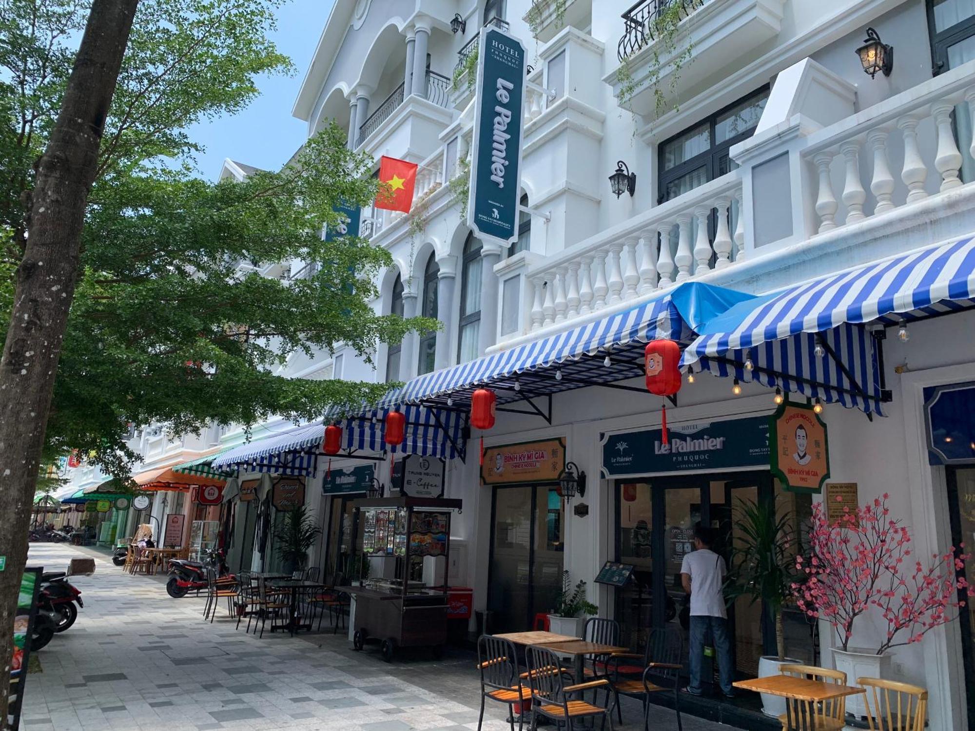 Le Palmier Phu Quoc Hotel Buitenkant foto